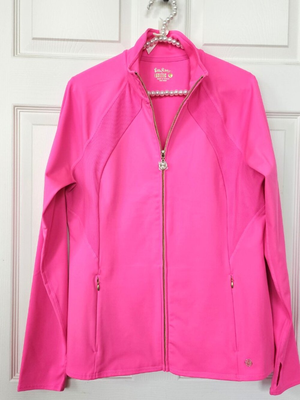 Lilly Pulitzer - Luxletic UPF50+ Tennison Jacket - Size L - Raz Berry - Picture 4 of 9